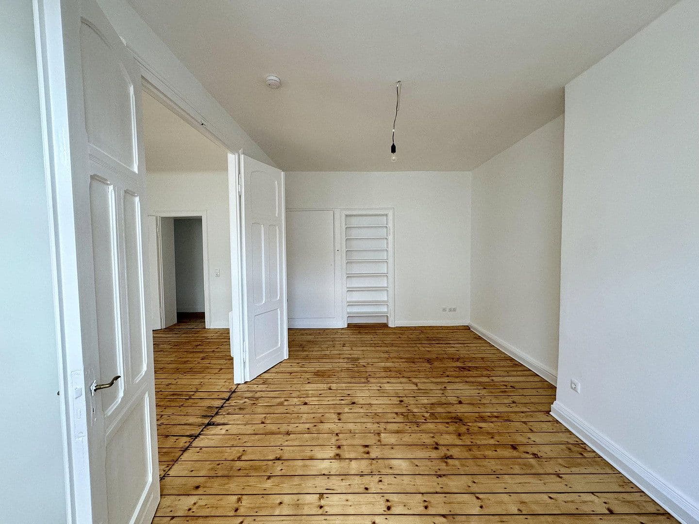 Prenájom bytu 4-izbový 108 m², Herzogenrath, Severné Porýnie - Westfálsko Prenájom bytu 4-izbový 108 m², Herzogenrath, Severné Porýnie - Westfálsko