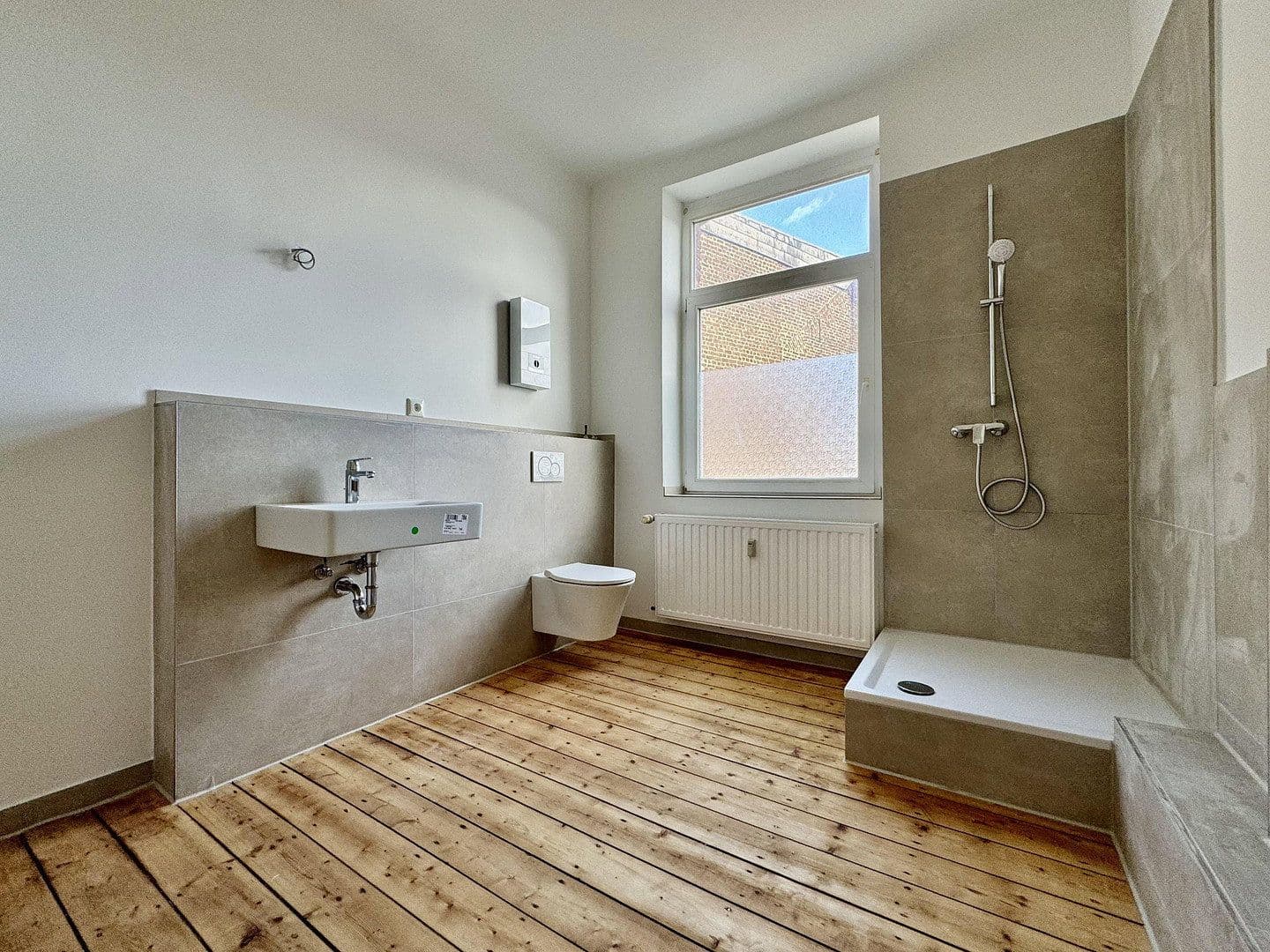 Prenájom bytu 4-izbový 108 m², Herzogenrath, Severné Porýnie - Westfálsko Prenájom bytu 4-izbový 108 m², Herzogenrath, Severné Porýnie - Westfálsko