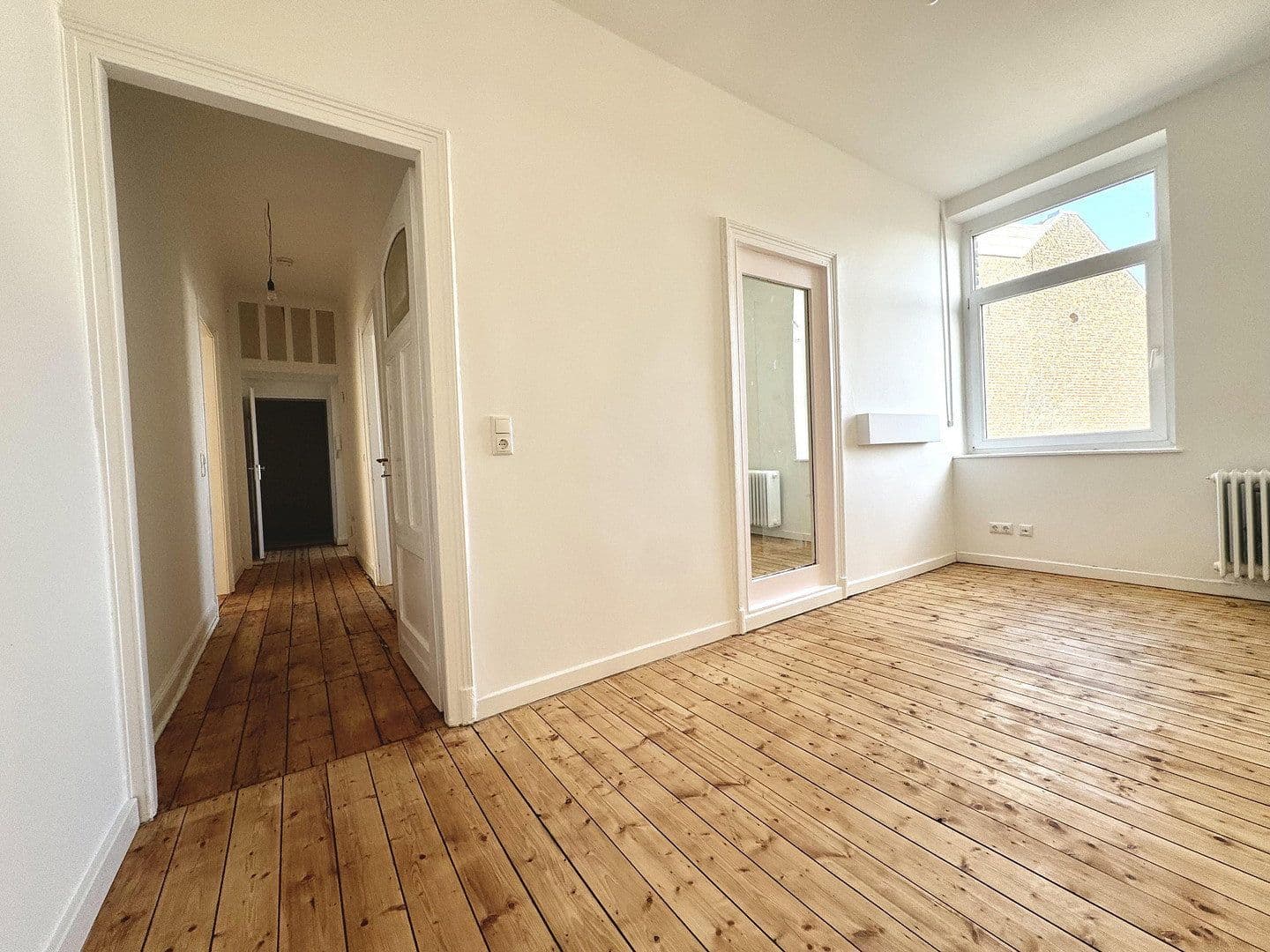 Prenájom bytu 4-izbový 108 m², Herzogenrath, Severné Porýnie - Westfálsko Prenájom bytu 4-izbový 108 m², Herzogenrath, Severné Porýnie - Westfálsko