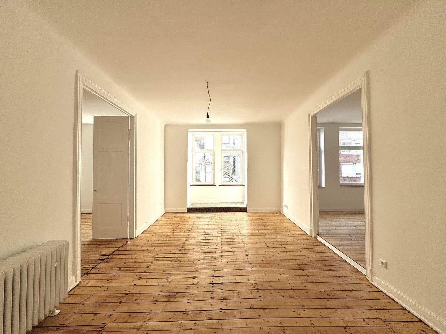 Prenájom bytu 4-izbový 108 m², Herzogenrath, Severné Porýnie - Westfálsko Prenájom bytu 4-izbový 108 m², Herzogenrath, Severné Porýnie - Westfálsko