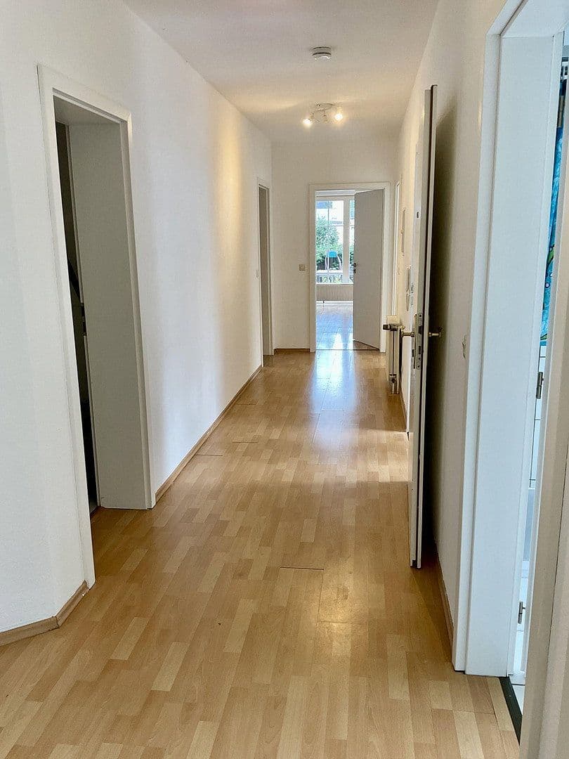 Predaj bytu 3-izbový 97 m², Brinkum, Dolné Sasko Predaj bytu 3-izbový 97 m², Brinkum, Dolné Sasko