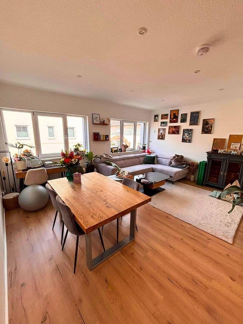 Prenájom bytu 2-izbový 83 m², Breite Straße 56, Großostheim, Bavorsko Prenájom bytu 2-izbový 83 m², Breite Straße 56, Großostheim, Bavorsko