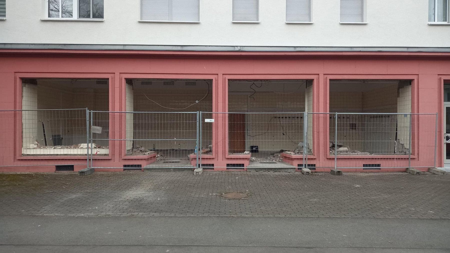 Prenájom kancelárie 183 m², Markkleeberg, Sasko Prenájom kancelárie 183 m², Markkleeberg, Sasko