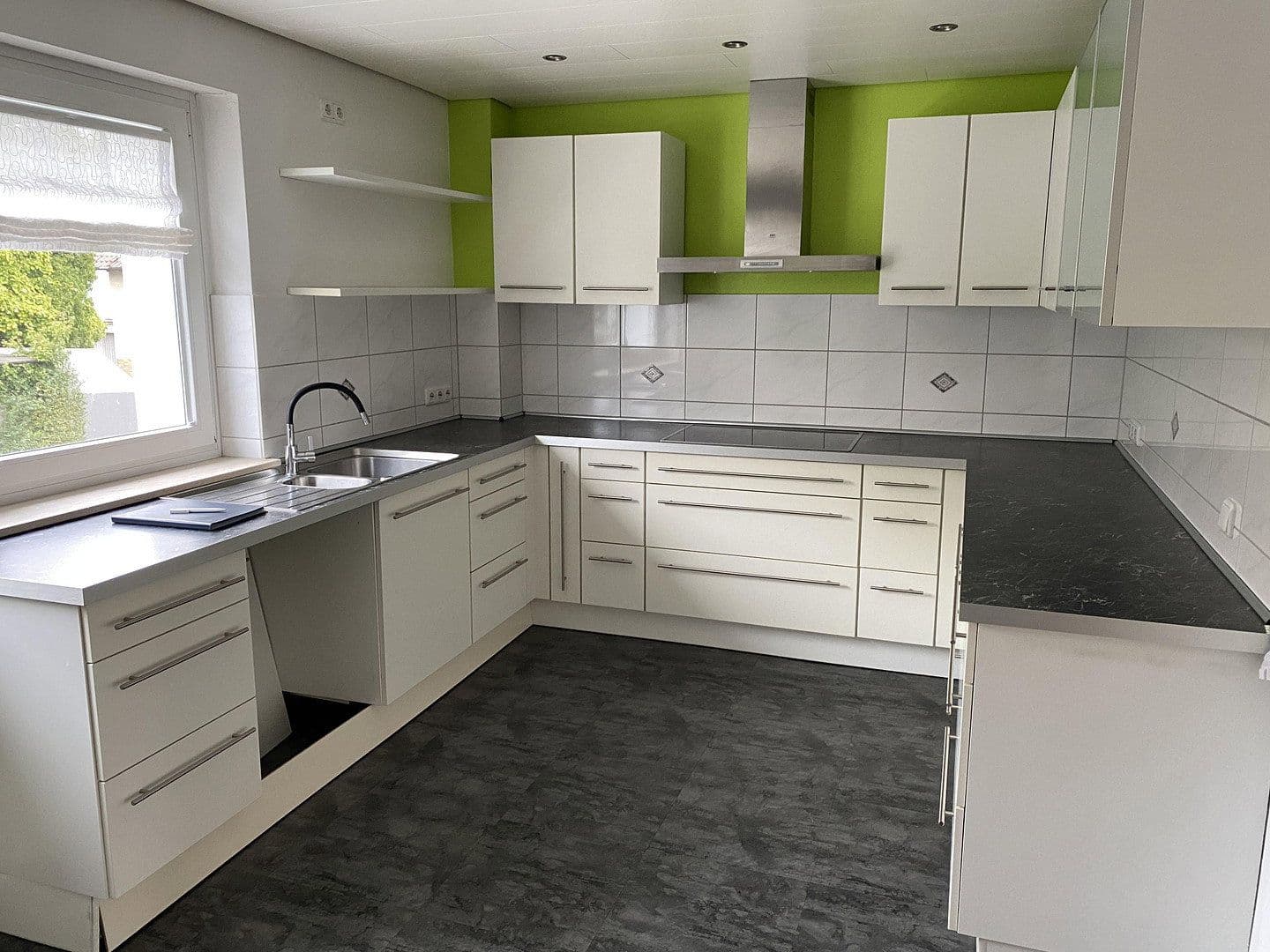 Prenájom bytu 4-izbový 122 m², Thomas-Mann-Str. 12, Bruchköbel, Hesensko Prenájom bytu 4-izbový 122 m², Thomas-Mann-Str. 12, Bruchköbel, Hesensko