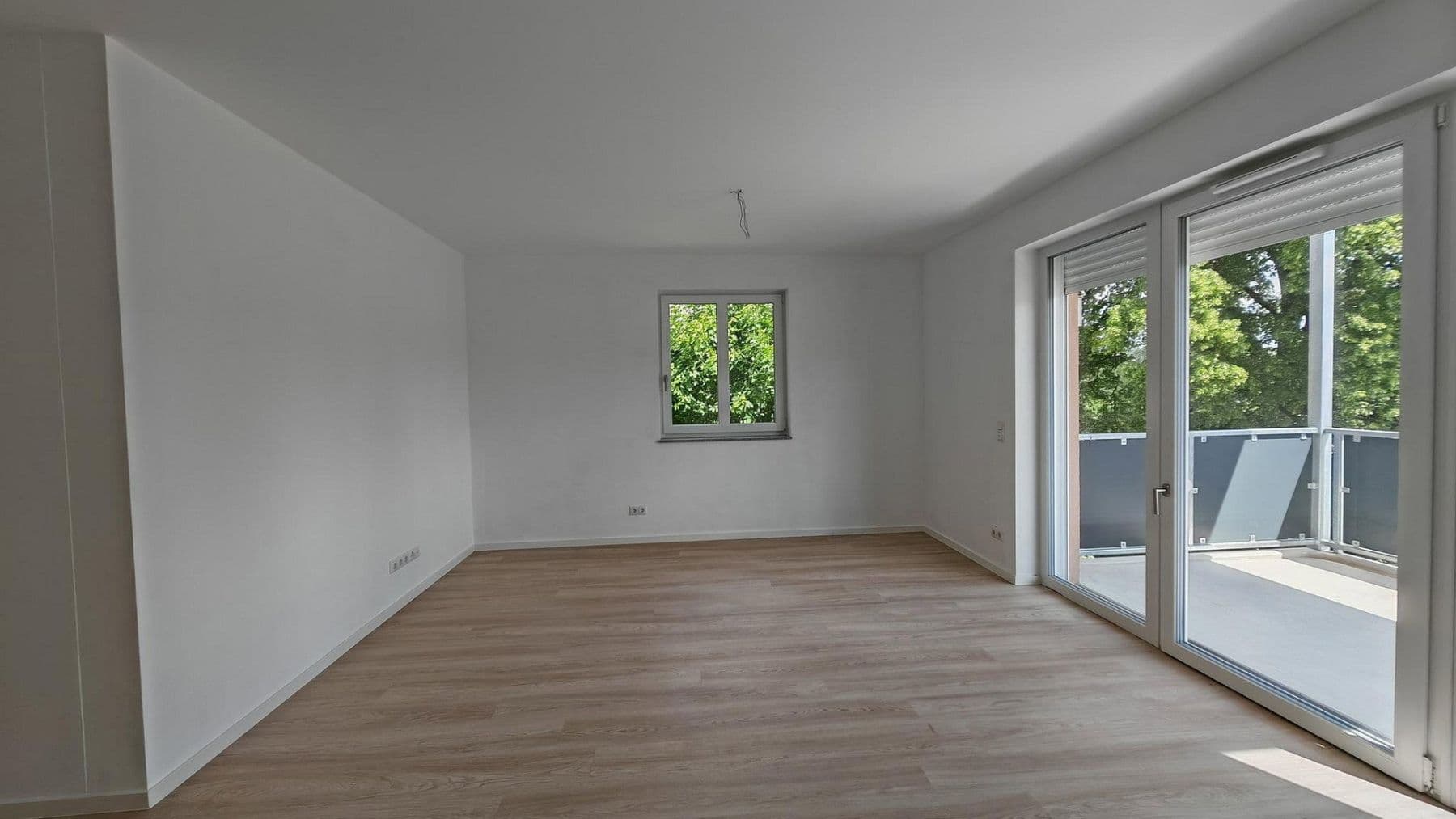 Prenájom bytu 4-izbový 90 m², Friedhofstraße 3, Oberkotzau, Bavorsko Prenájom bytu 4-izbový 90 m², Friedhofstraße 3, Oberkotzau, Bavorsko