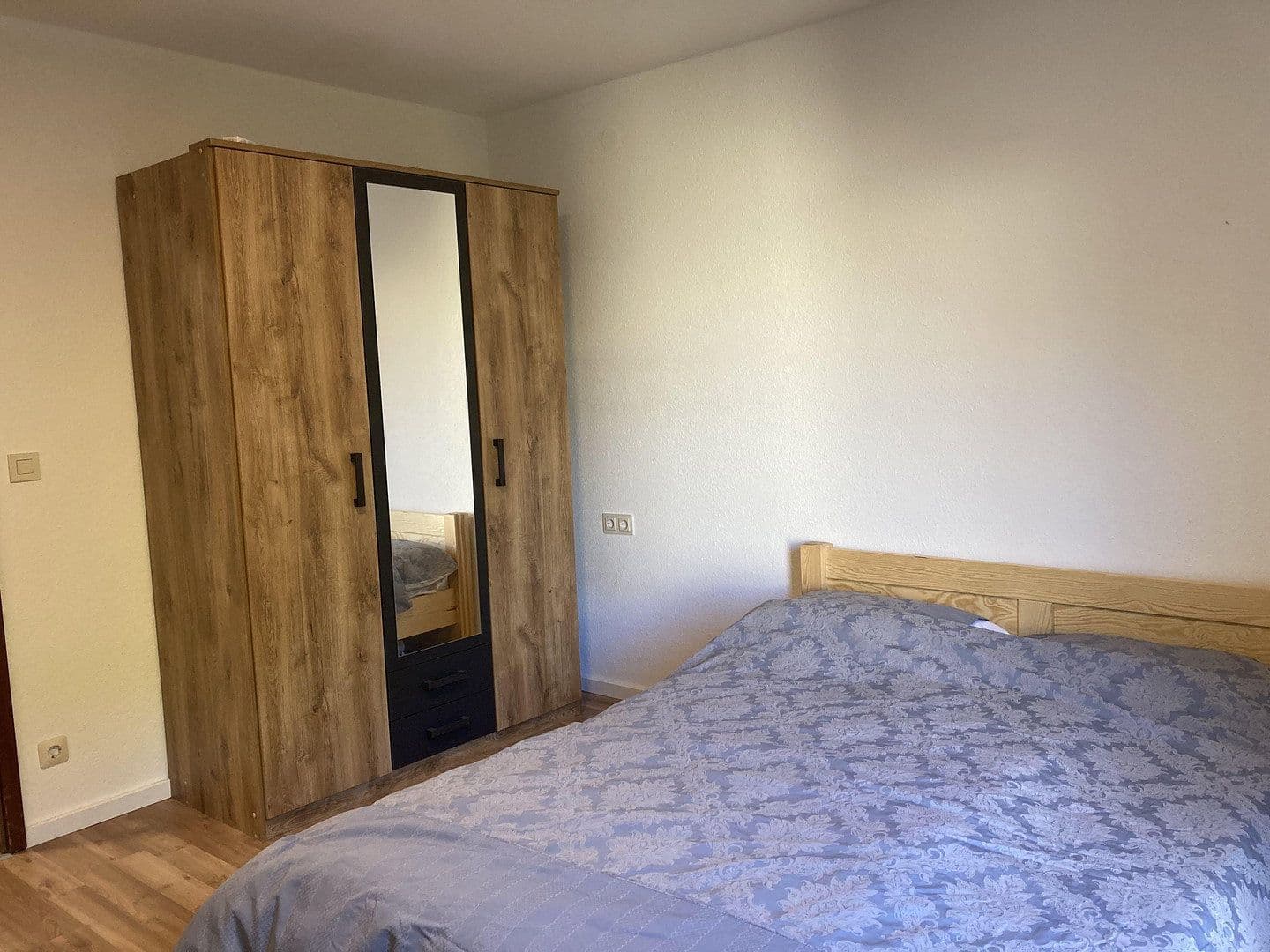 Prenájom bytu 3-izbový 73 m², Oppenheimer Str. 11, Stuttgart, Bádensko-Wurttembersko Prenájom bytu 3-izbový 73 m², Oppenheimer Str. 11, Stuttgart, Bádensko-Wurttembersko