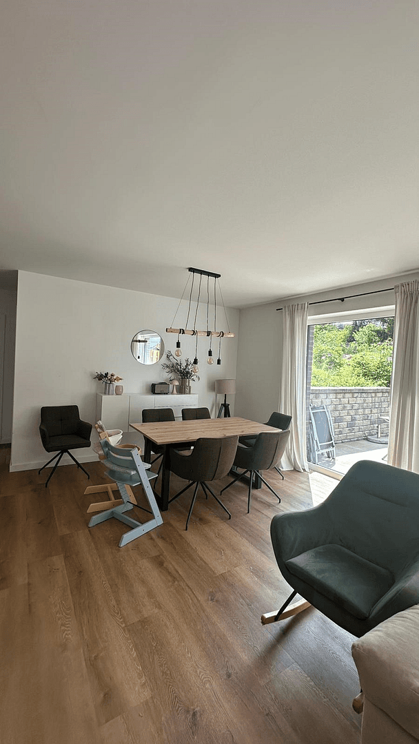 Prenájom bytu 2-izbový 80 m², Porta Westfalica, Severné Porýnie - Westfálsko Prenájom bytu 2-izbový 80 m², Porta Westfalica, Severné Porýnie - Westfálsko