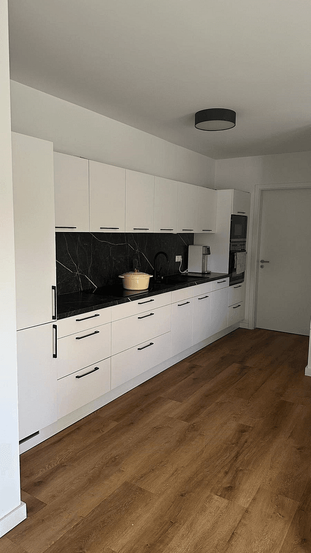 Prenájom bytu 2-izbový 80 m², Porta Westfalica, Severné Porýnie - Westfálsko Prenájom bytu 2-izbový 80 m², Porta Westfalica, Severné Porýnie - Westfálsko
