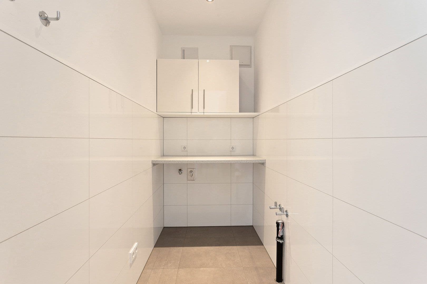 Predaj domu 169 m², pozemek 160 m², Liederbach am Taunus, Hesensko Predaj domu 169 m², pozemek 160 m², Liederbach am Taunus, Hesensko