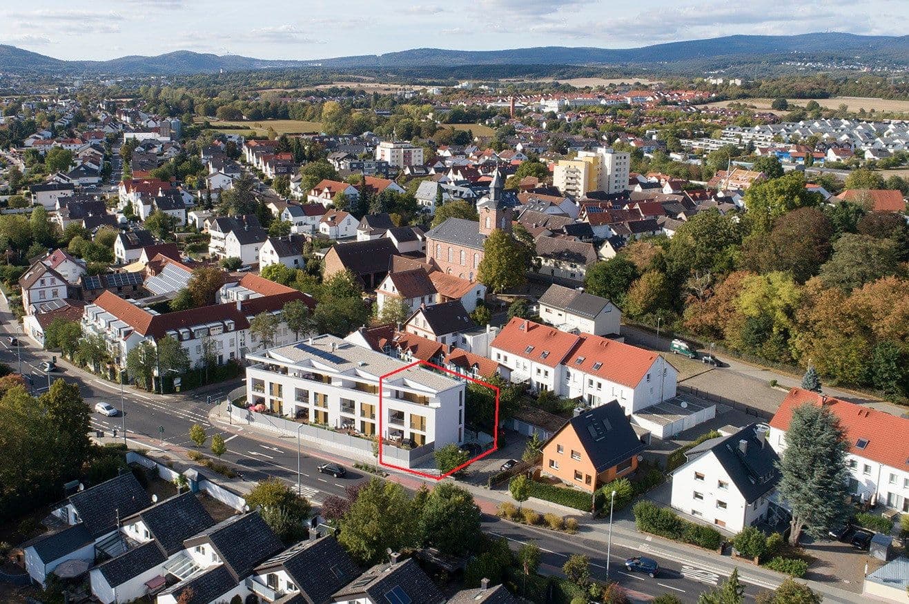 Predaj domu 169 m², pozemek 160 m², Liederbach am Taunus, Hesensko Predaj domu 169 m², pozemek 160 m², Liederbach am Taunus, Hesensko