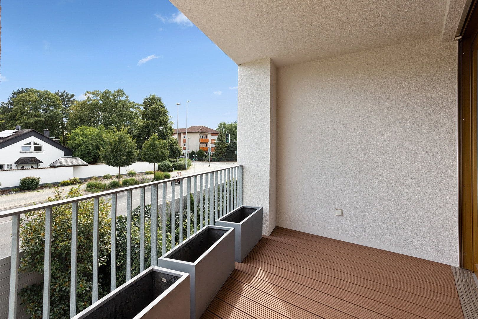 Predaj domu 169 m², pozemek 160 m², Liederbach am Taunus, Hesensko Predaj domu 169 m², pozemek 160 m², Liederbach am Taunus, Hesensko