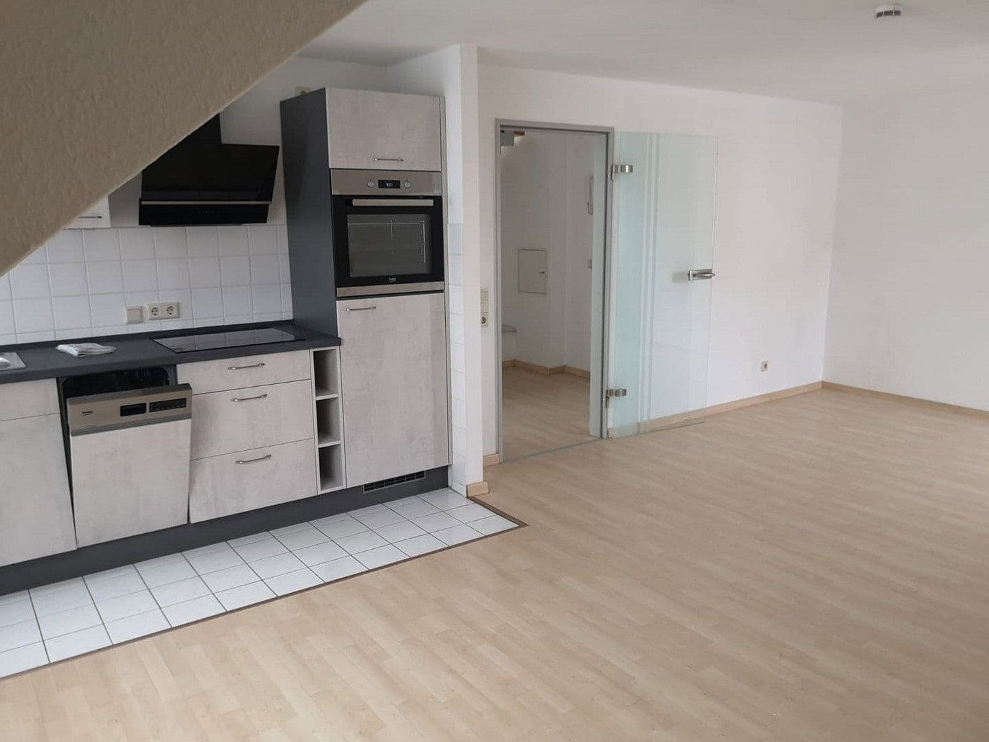 Prenájom bytu 2-izbový 54 m², Hauptstraße 12c, Meuselwitz, Durínsko Prenájom bytu 2-izbový 54 m², Hauptstraße 12c, Meuselwitz, Durínsko