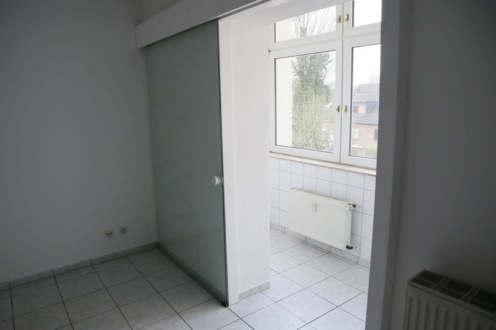 Prenájom bytu 2-izbový 67 m², Köllmannstraße 7, Essen, Severné Porýnie - Westfálsko Prenájom bytu 2-izbový 67 m², Köllmannstraße 7, Essen, Severné Porýnie - Westfálsko