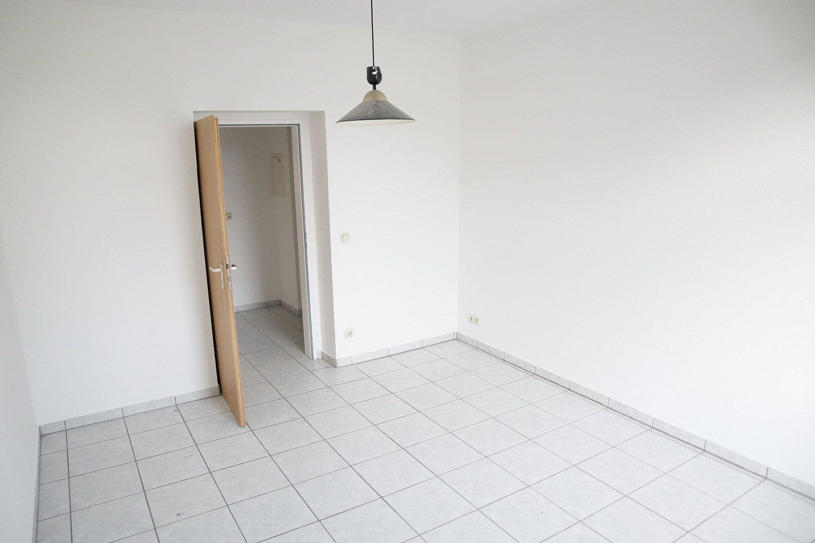 Prenájom bytu 2-izbový 67 m², Köllmannstraße 7, Essen, Severné Porýnie - Westfálsko Prenájom bytu 2-izbový 67 m², Köllmannstraße 7, Essen, Severné Porýnie - Westfálsko