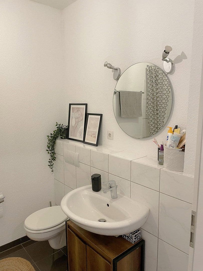 Prenájom bytu 2-izbový 52 m², Bahnhofstrasse 41, Andernach, Porýnie-Falcko Prenájom bytu 2-izbový 52 m², Bahnhofstrasse 41, Andernach, Porýnie-Falcko