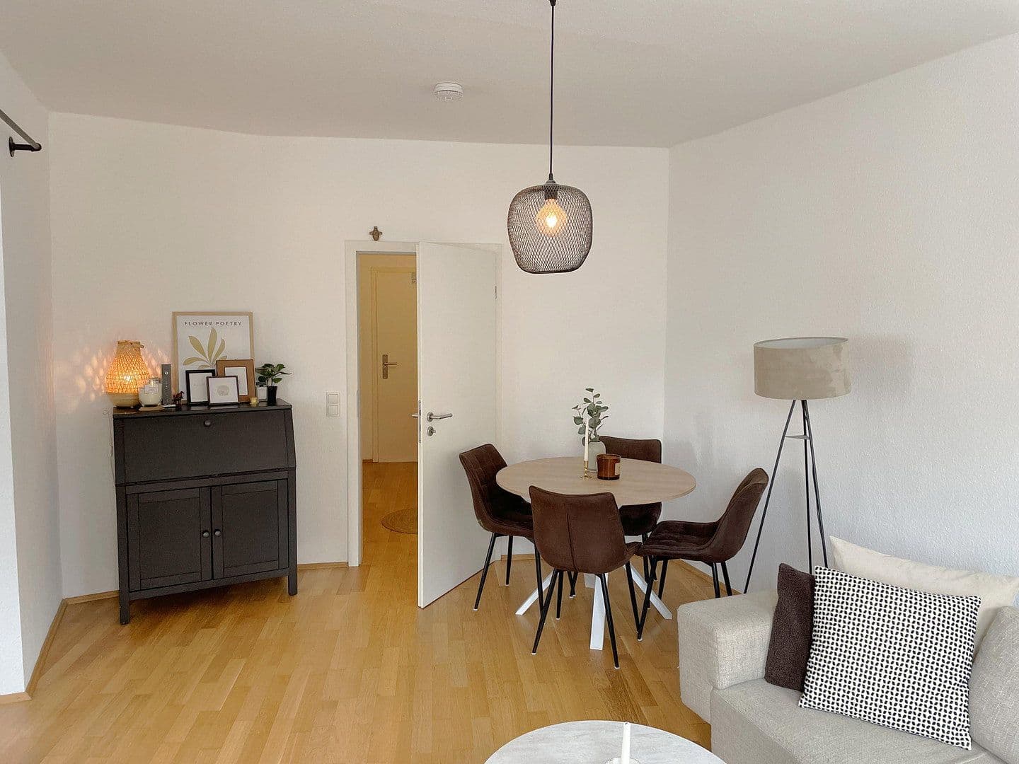 Prenájom bytu 2-izbový 52 m², Bahnhofstrasse 41, Andernach, Porýnie-Falcko Prenájom bytu 2-izbový 52 m², Bahnhofstrasse 41, Andernach, Porýnie-Falcko