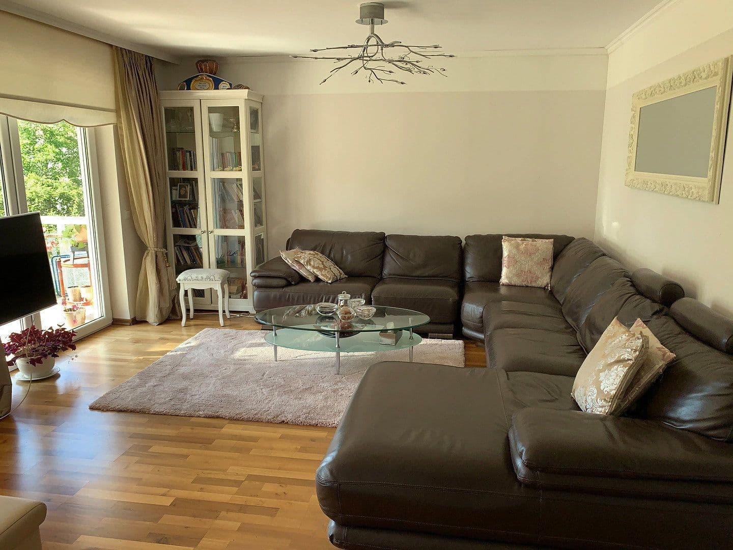 Prenájom bytu 4-izbový 97 m², Glaserstr. 11, Frankfurt am Main Oberrad, Hesensko Prenájom bytu 4-izbový 97 m², Glaserstr. 11, Frankfurt am Main Oberrad, Hesensko