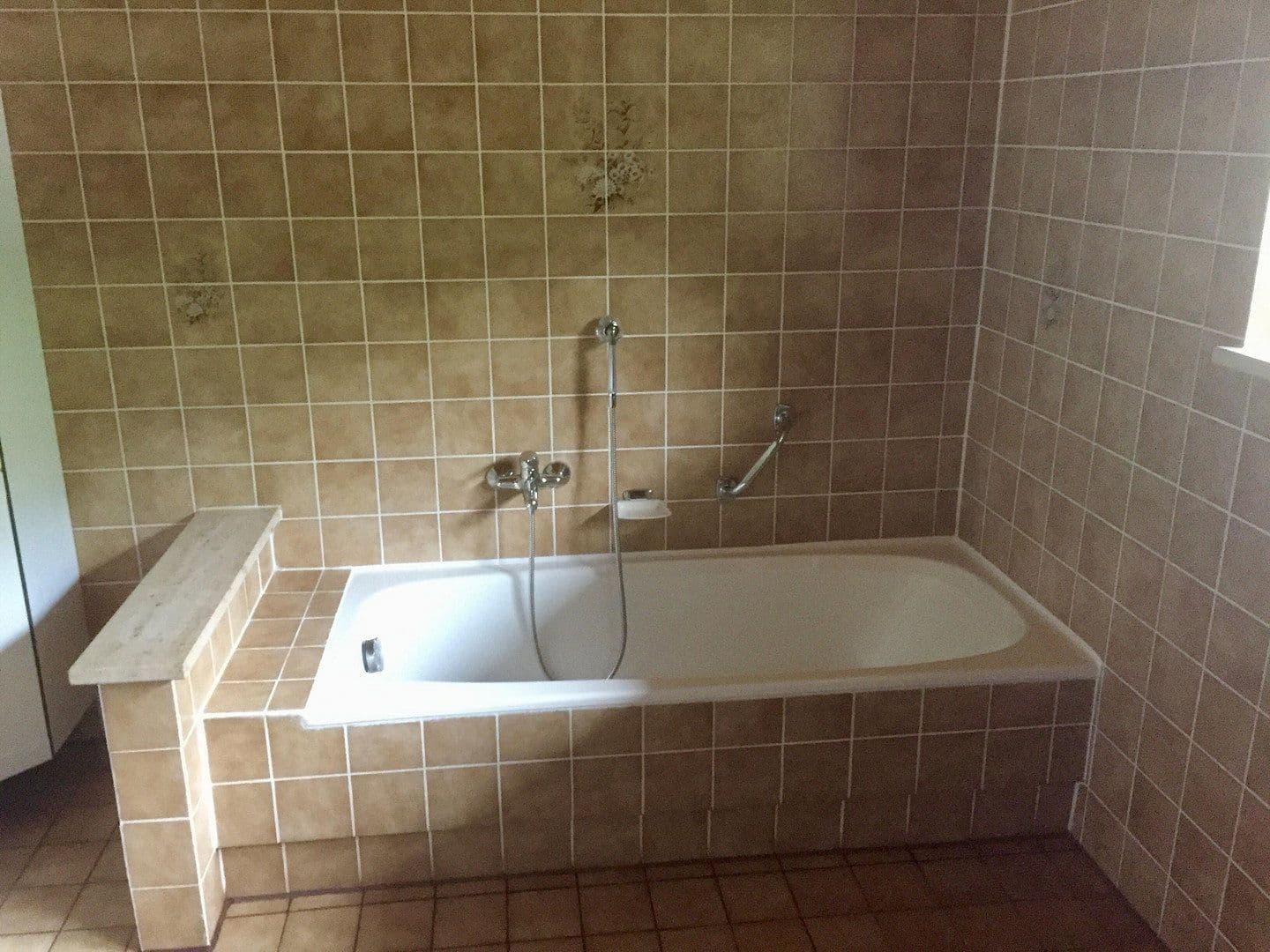 Prenájom bytu 4-izbový 140 m², Dollnstein OT Obereichstätt, Bavorsko Prenájom bytu 4-izbový 140 m², Dollnstein OT Obereichstätt, Bavorsko