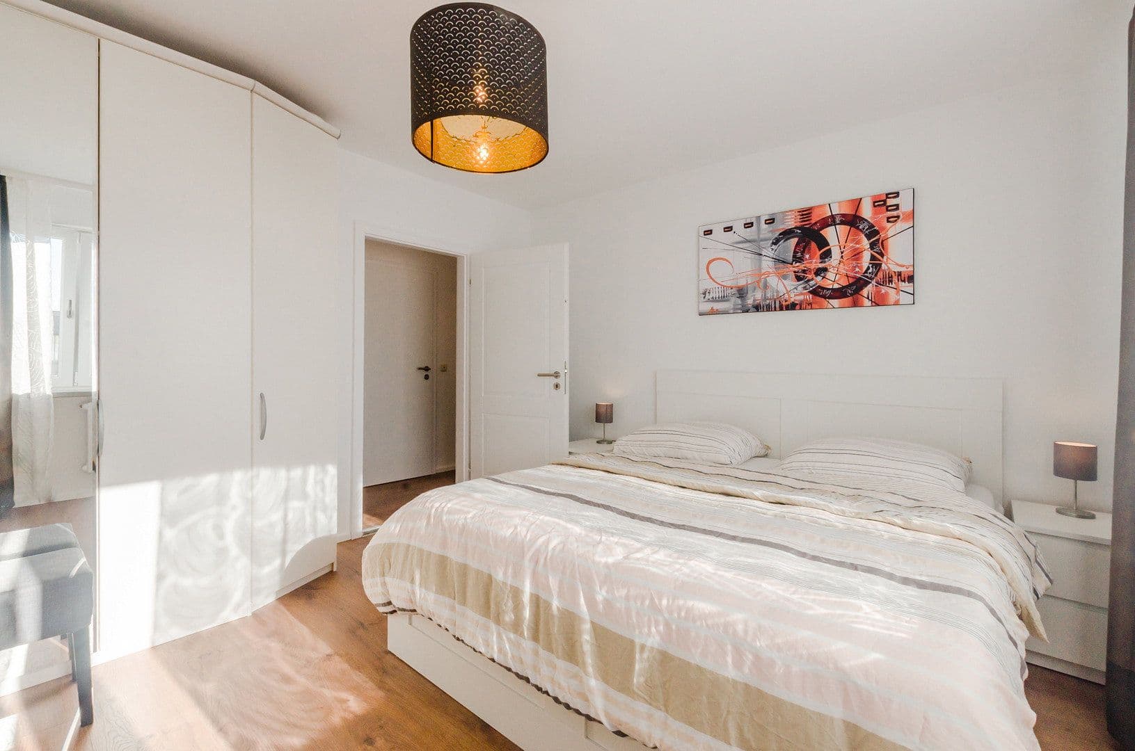 Prenájom bytu 4-izbový 76 m², Weissenseestr. 95, München, Bavorsko Prenájom bytu 4-izbový 76 m², Weissenseestr. 95, München, Bavorsko