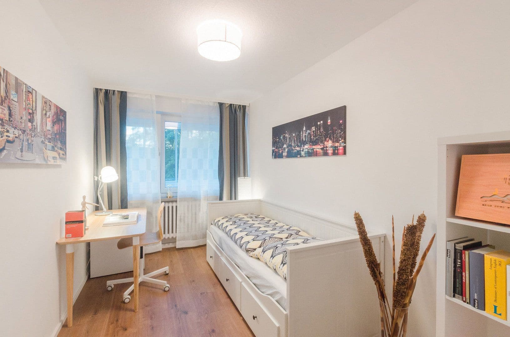 Prenájom bytu 4-izbový 76 m², Weissenseestr. 95, München, Bavorsko Prenájom bytu 4-izbový 76 m², Weissenseestr. 95, München, Bavorsko