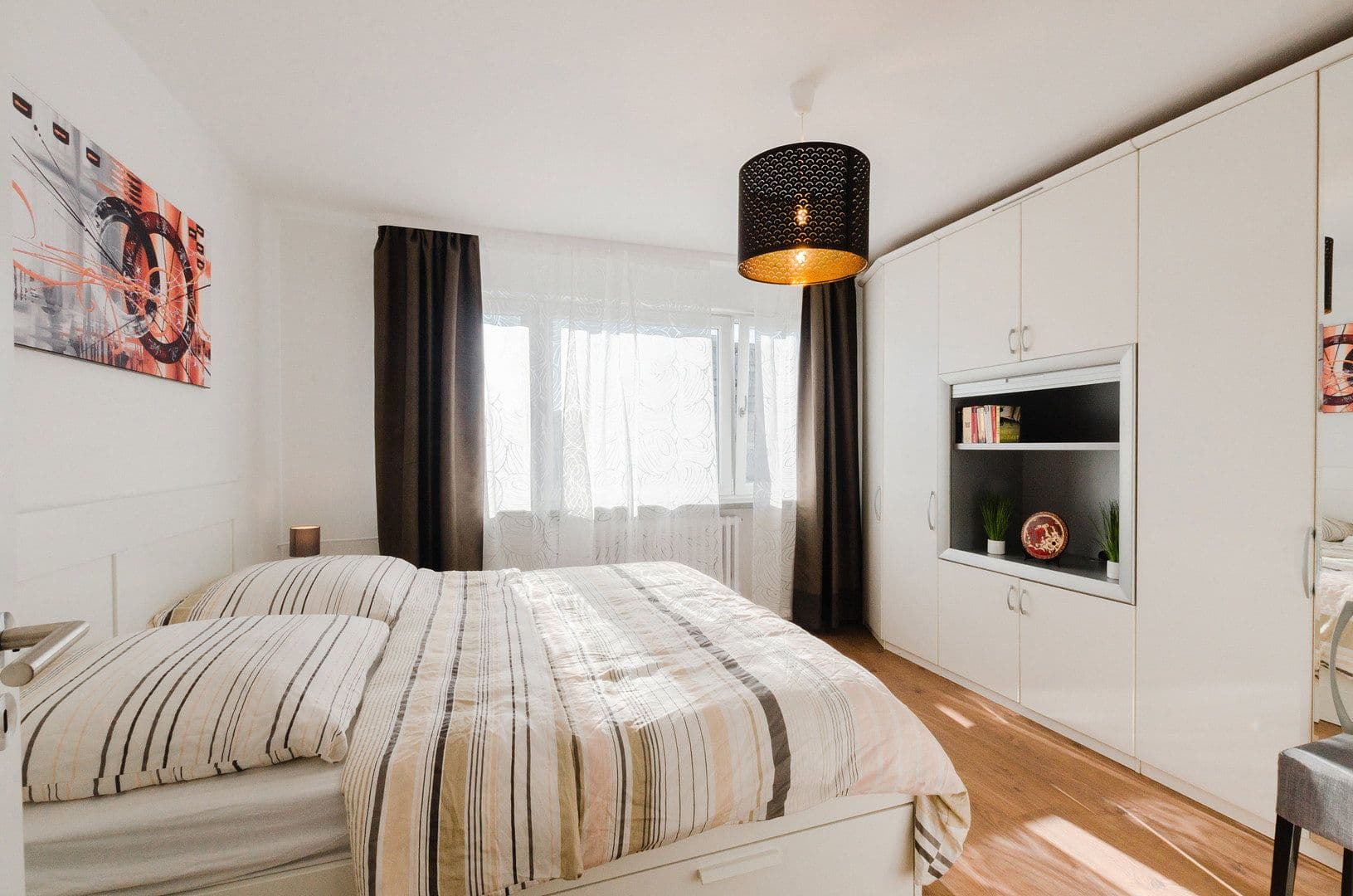 Prenájom bytu 4-izbový 76 m², Weissenseestr. 95, München, Bavorsko Prenájom bytu 4-izbový 76 m², Weissenseestr. 95, München, Bavorsko