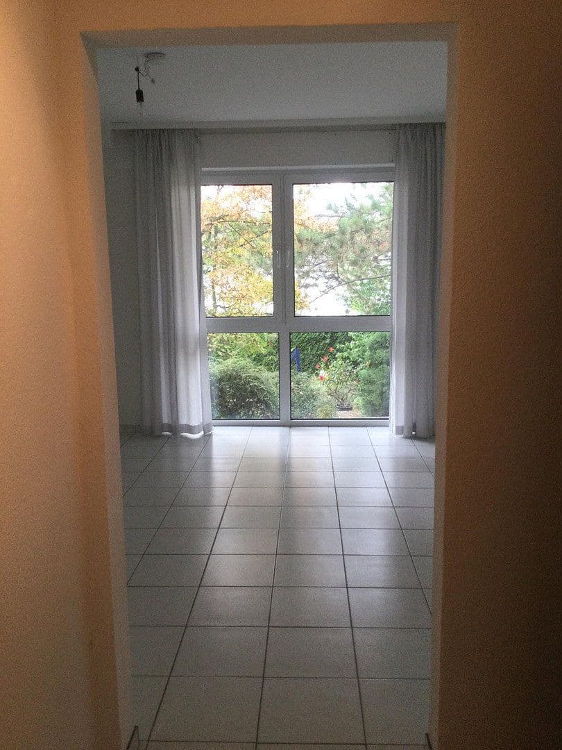 Prenájom bytu 1-izbový 39 m², Mainz, Porýnie-Falcko Prenájom bytu 1-izbový 39 m², Mainz, Porýnie-Falcko