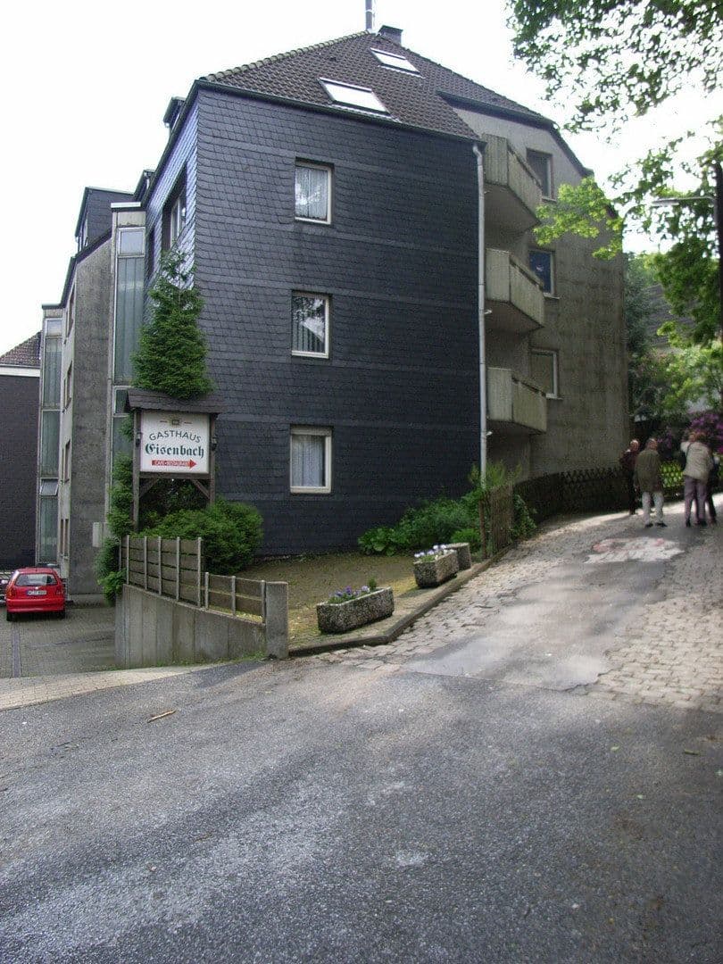 Prenájom bytu 1-izbový 28 m², Weinberg 8, Wuppertal, Severné Porýnie - Westfálsko Prenájom bytu 1-izbový 28 m², Weinberg 8, Wuppertal, Severné Porýnie - Westfálsko