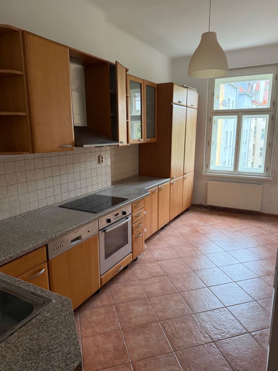 Prenájom bytu 2-izbový 80 m², Dejvická, Praha, Praha Prenájom bytu 2-izbový 80 m², Dejvická, Praha, Praha