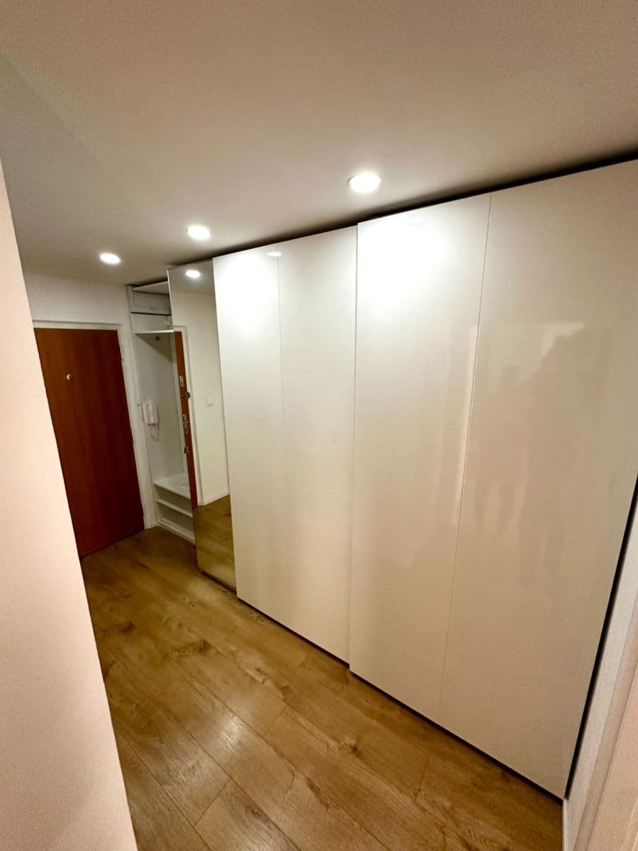 Predaj bytu 2-izbový 45 m², Frýdlantská, Praha, Praha Predaj bytu 2-izbový 45 m², Frýdlantská, Praha, Praha