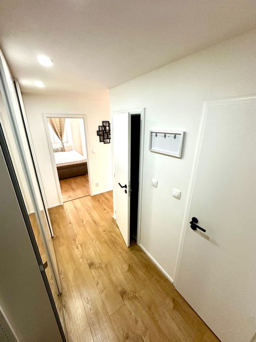 Predaj bytu 2-izbový 45 m², Frýdlantská, Praha, Praha Predaj bytu 2-izbový 45 m², Frýdlantská, Praha, Praha