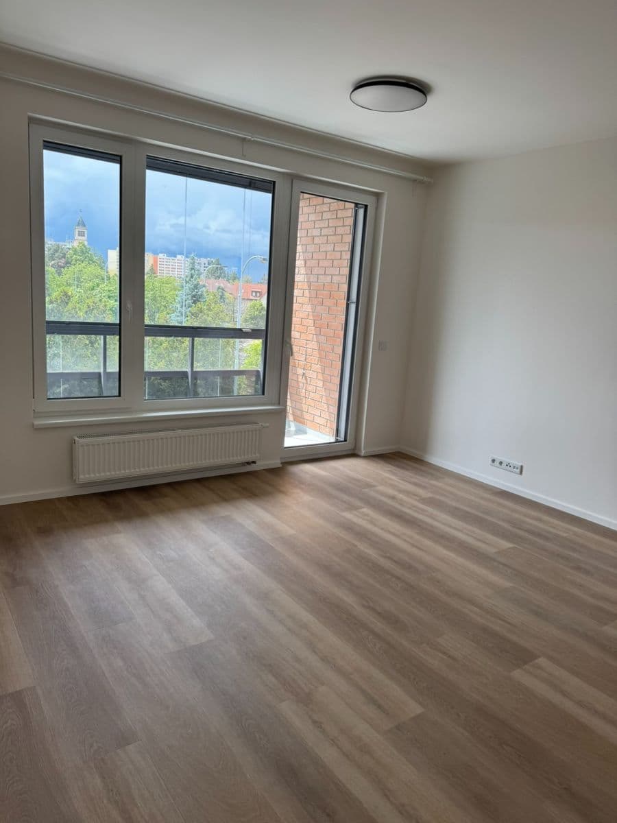 Prenájom bytu 2-izbový 56 m², Hodkovická, Praha, Praha Prenájom bytu 2-izbový 56 m², Hodkovická, Praha, Praha