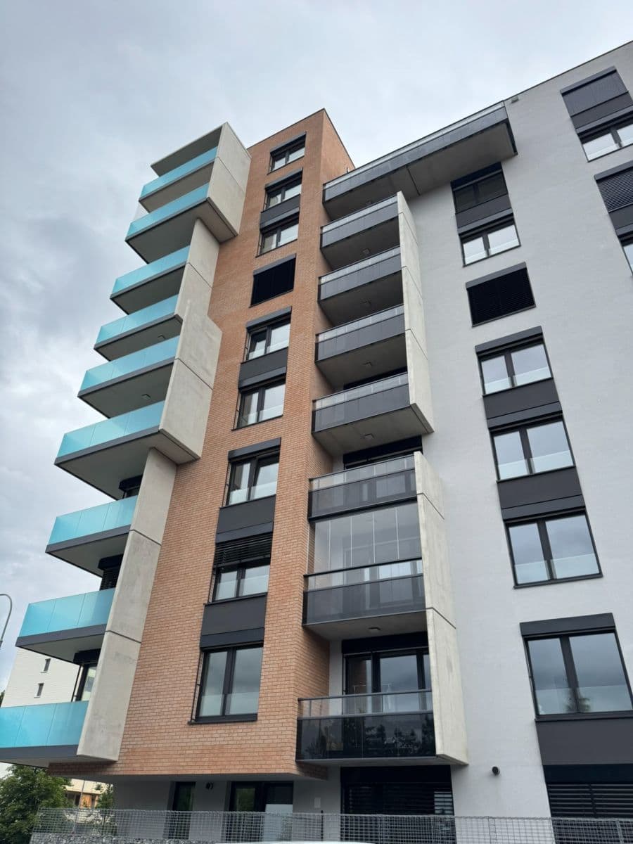 Prenájom bytu 2-izbový 56 m², Hodkovická, Praha, Praha Prenájom bytu 2-izbový 56 m², Hodkovická, Praha, Praha