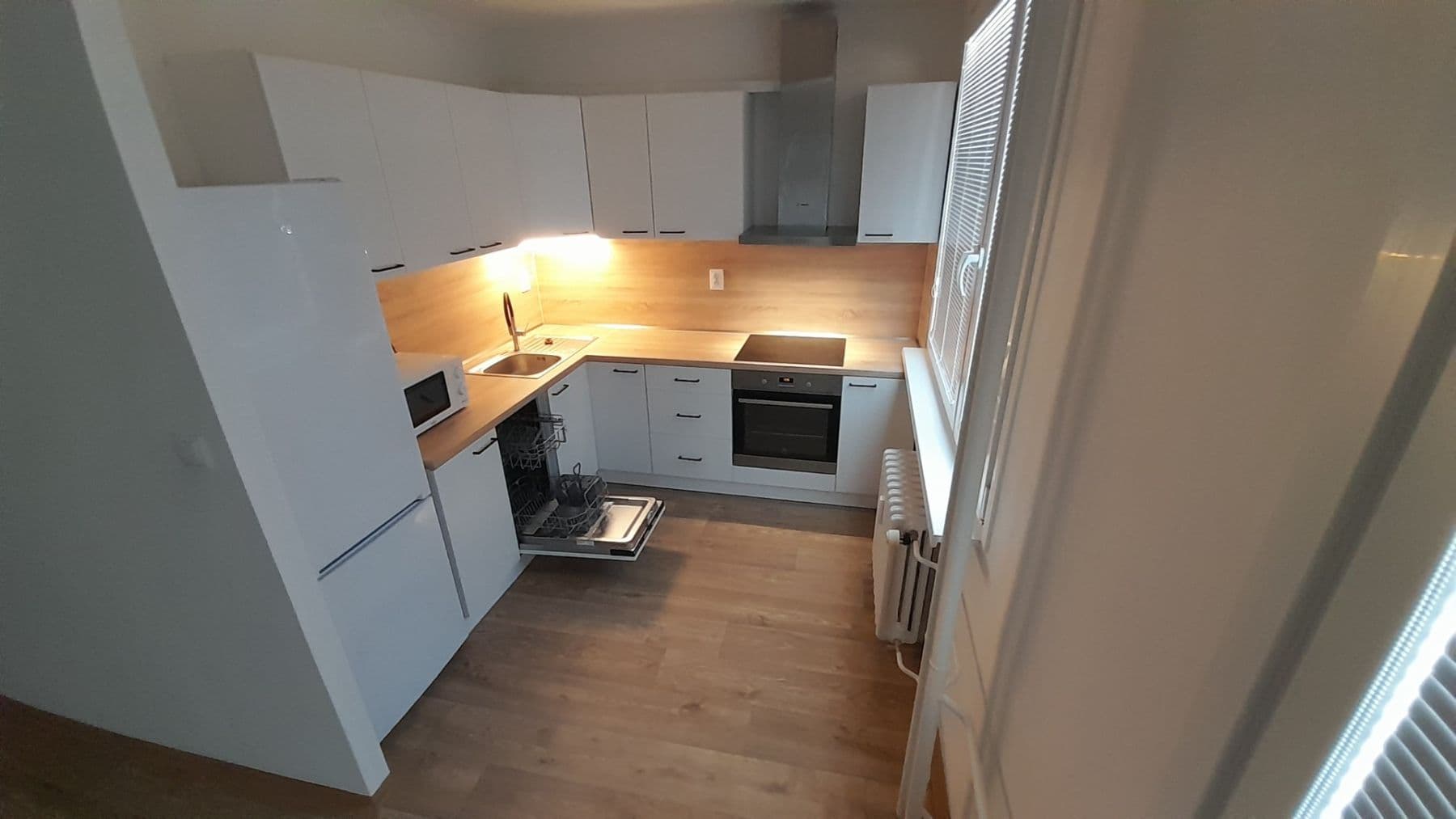 Prenájom bytu 2-izbový 57 m², Lipová, Most, Ústecký kraj Prenájom bytu 2-izbový 57 m², Lipová, Most, Ústecký kraj