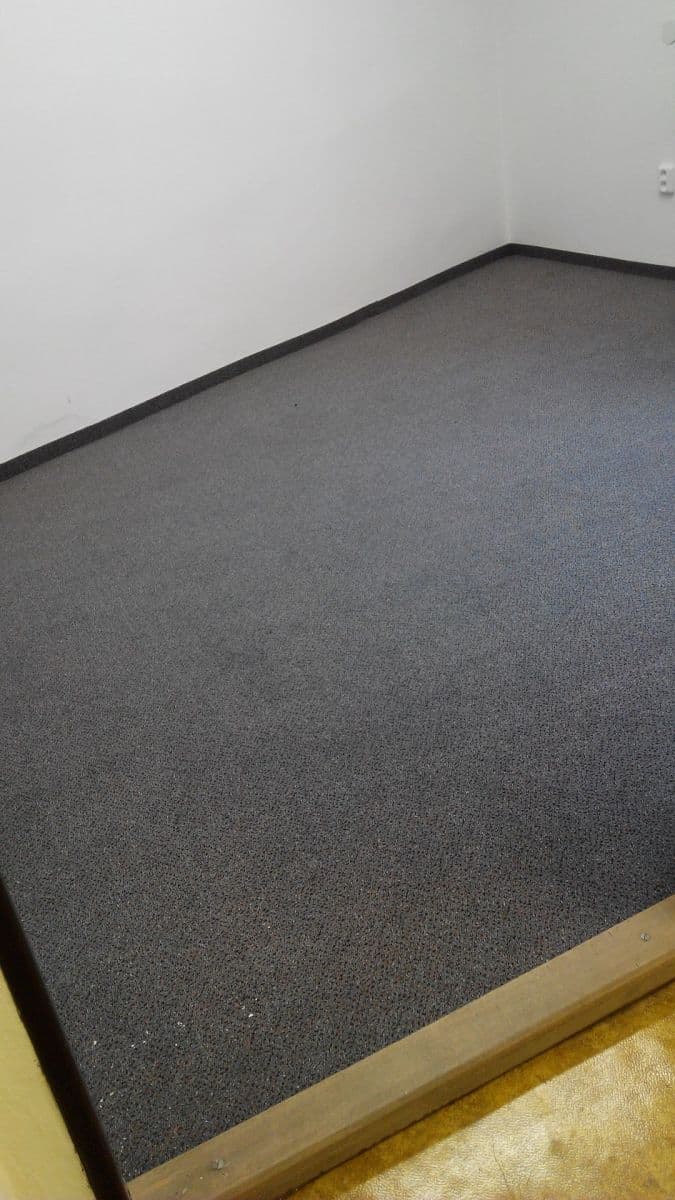 Prenájom kancelárie 9 m², U Bechyňské dráhy, Tábor, Jihočeský kraj Prenájom kancelárie 9 m², U Bechyňské dráhy, Tábor, Jihočeský kraj