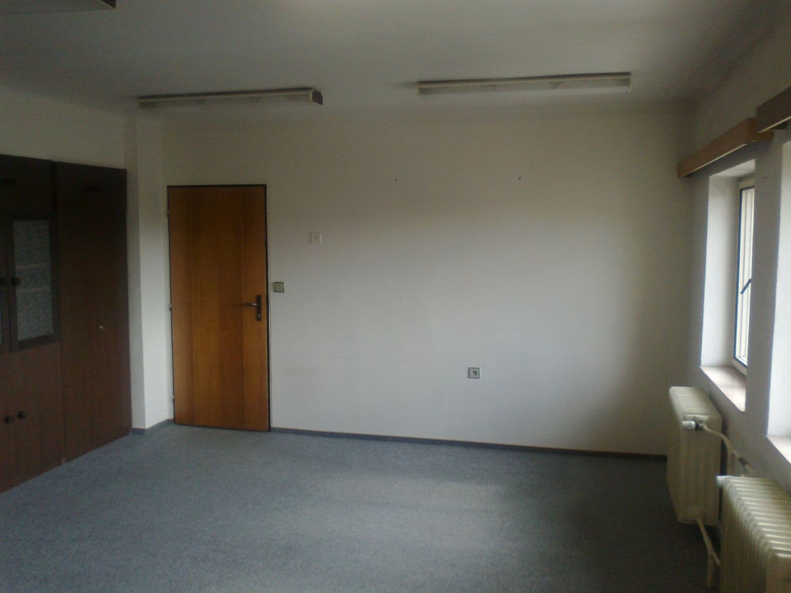 Prenájom kancelárie 28 m², U Bechyňské dráhy, Tábor, Jihočeský kraj Prenájom kancelárie 28 m², U Bechyňské dráhy, Tábor, Jihočeský kraj