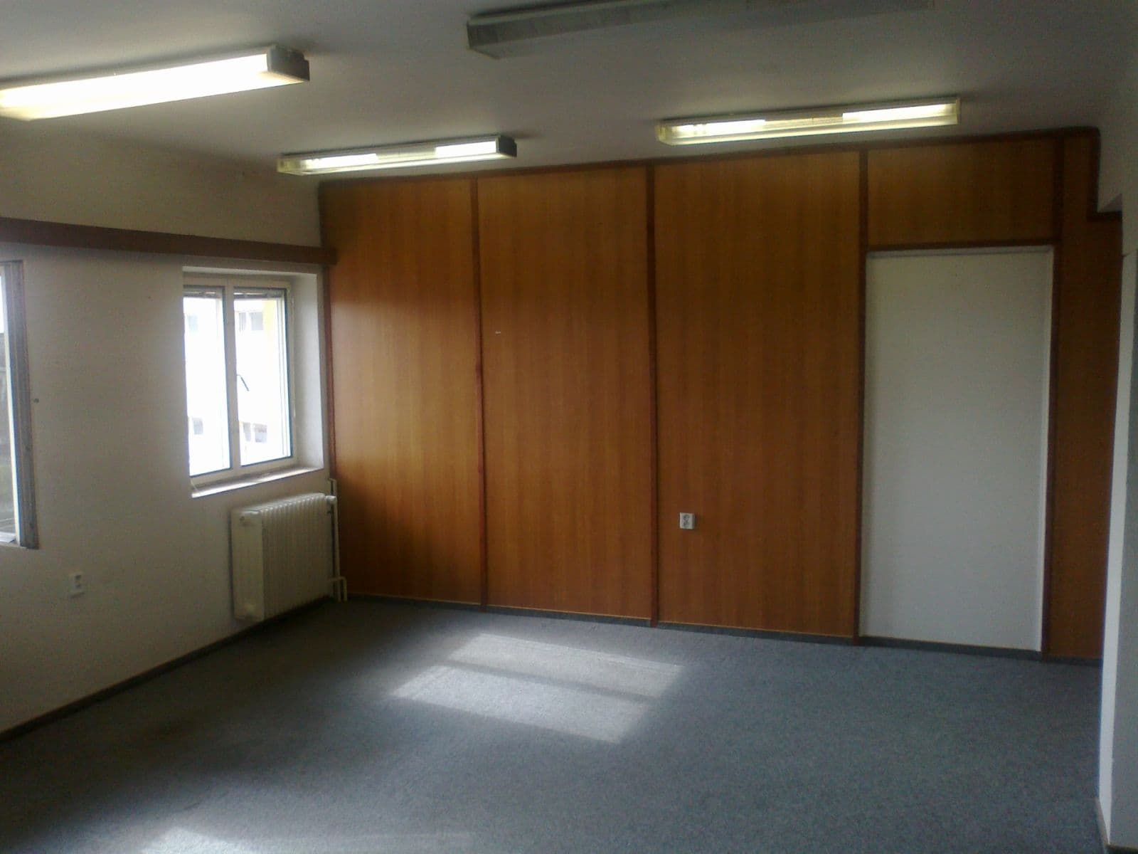 Prenájom kancelárie 100 m², U Bechyňské dráhy, Tábor, Jihočeský kraj Prenájom kancelárie 100 m², U Bechyňské dráhy, Tábor, Jihočeský kraj