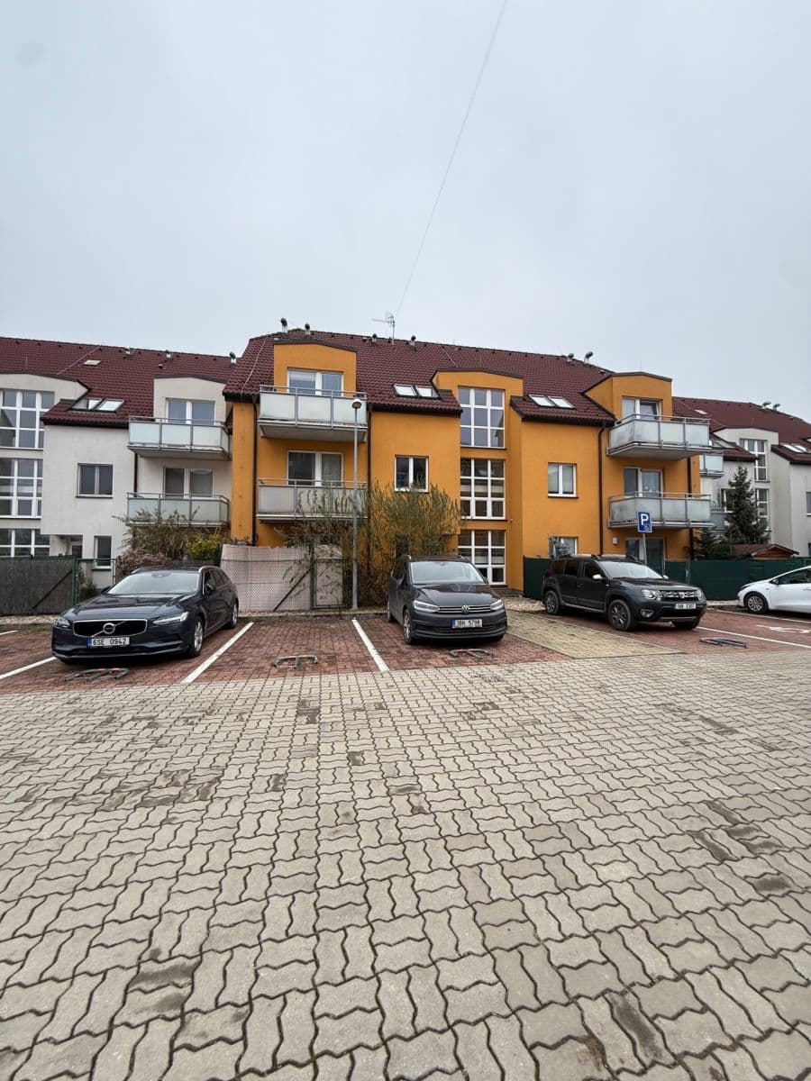Prenájom bytu 3-izbový 70 m², Švihovská, Praha, Praha Prenájom bytu 3-izbový 70 m², Švihovská, Praha, Praha