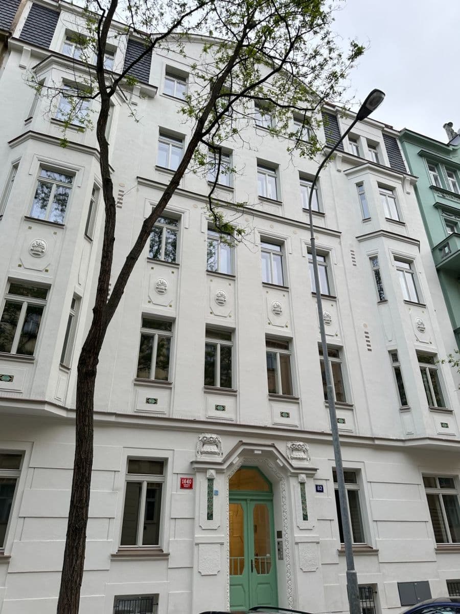 Prenájom bytu 2-izbový 49 m², Mánesova, Praha, Praha Prenájom bytu 2-izbový 49 m², Mánesova, Praha, Praha