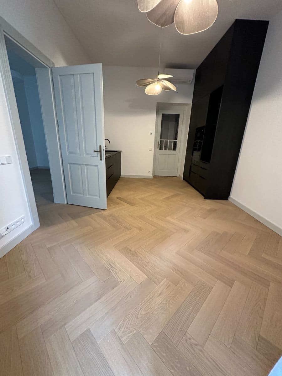Prenájom bytu 2-izbový 49 m², Mánesova, Praha, Praha Prenájom bytu 2-izbový 49 m², Mánesova, Praha, Praha