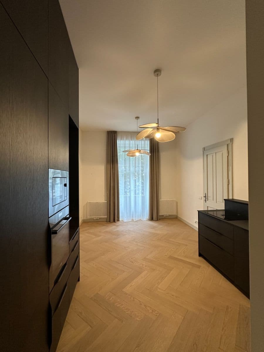 Prenájom bytu 2-izbový 49 m², Mánesova, Praha, Praha Prenájom bytu 2-izbový 49 m², Mánesova, Praha, Praha