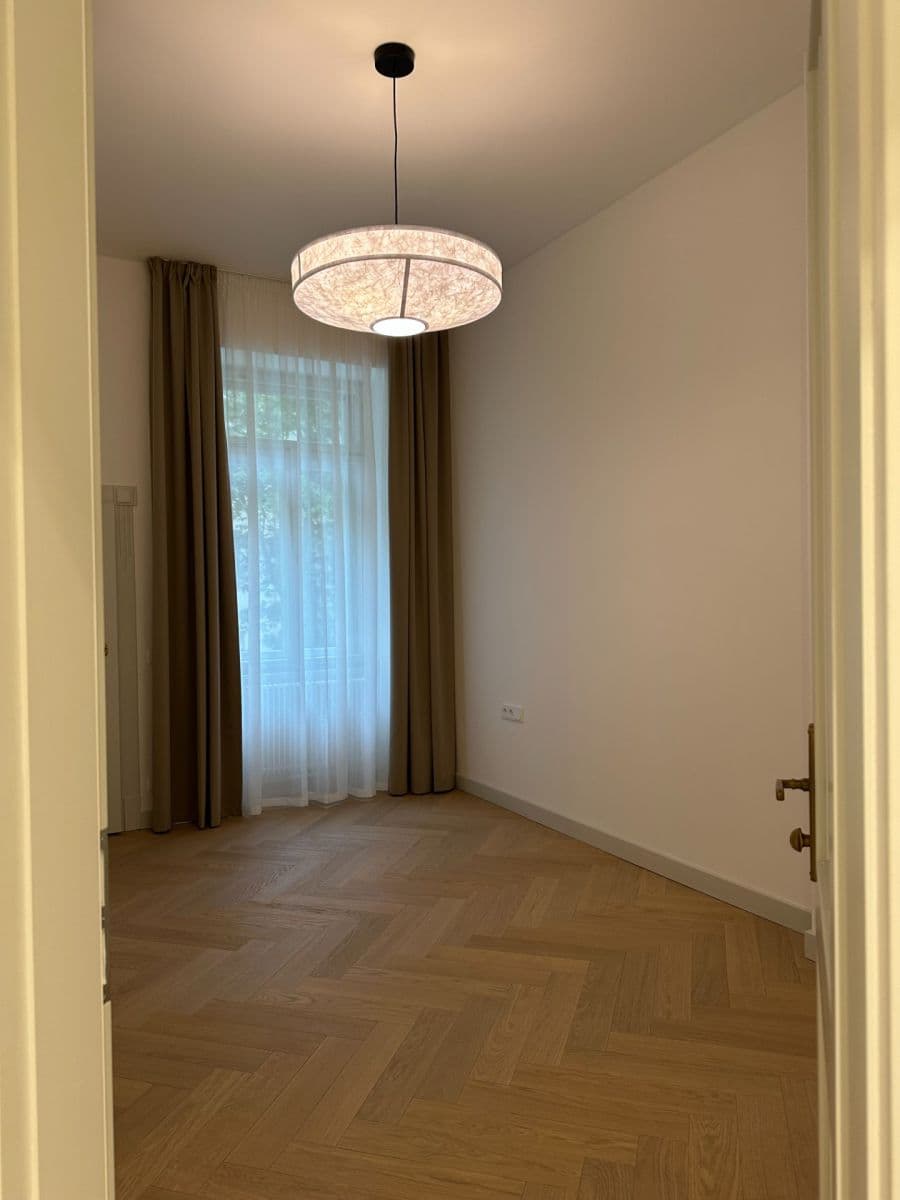 Prenájom bytu 2-izbový 49 m², Mánesova, Praha, Praha Prenájom bytu 2-izbový 49 m², Mánesova, Praha, Praha