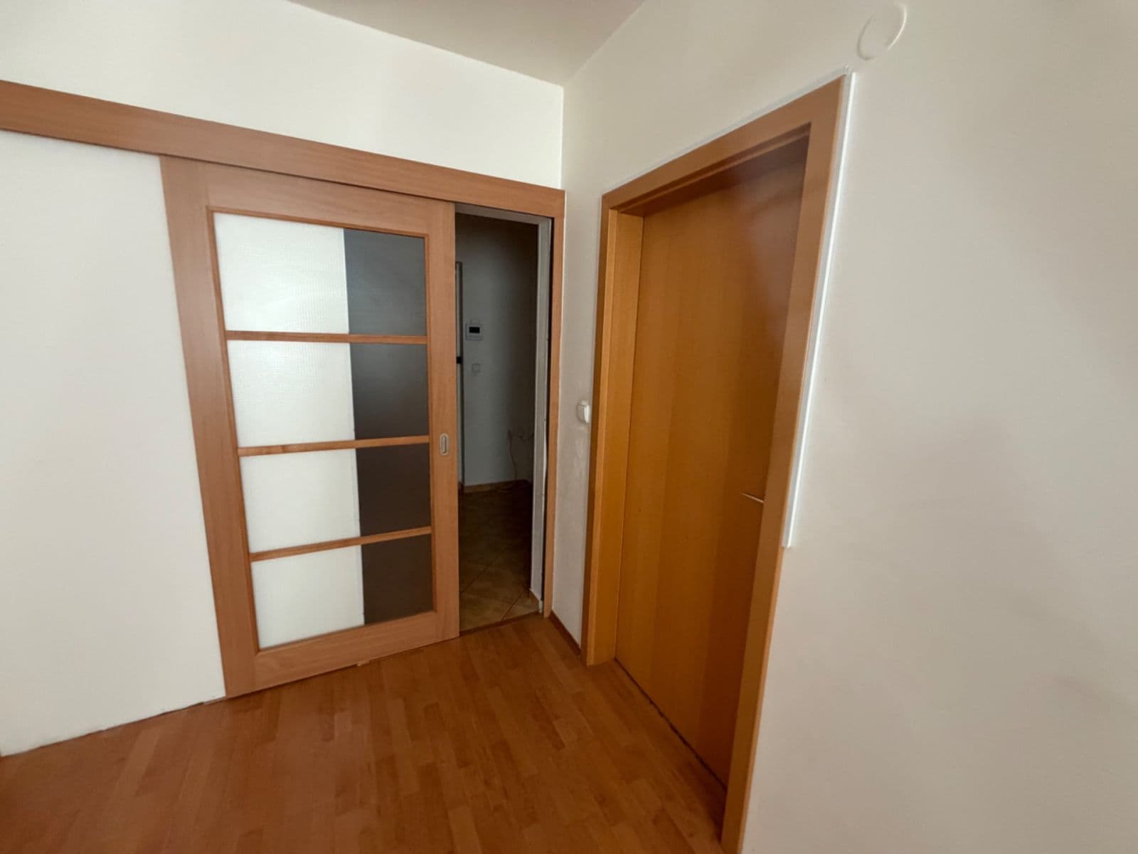 Prenájom bytu 1-izbový 45 m², Mojmírova, Praha, Praha Prenájom bytu 1-izbový 45 m², Mojmírova, Praha, Praha