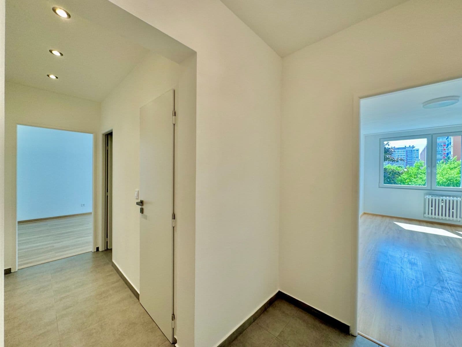 Prenájom bytu 2-izbový 64 m², Frýdlantská, Praha, Praha Prenájom bytu 2-izbový 64 m², Frýdlantská, Praha, Praha