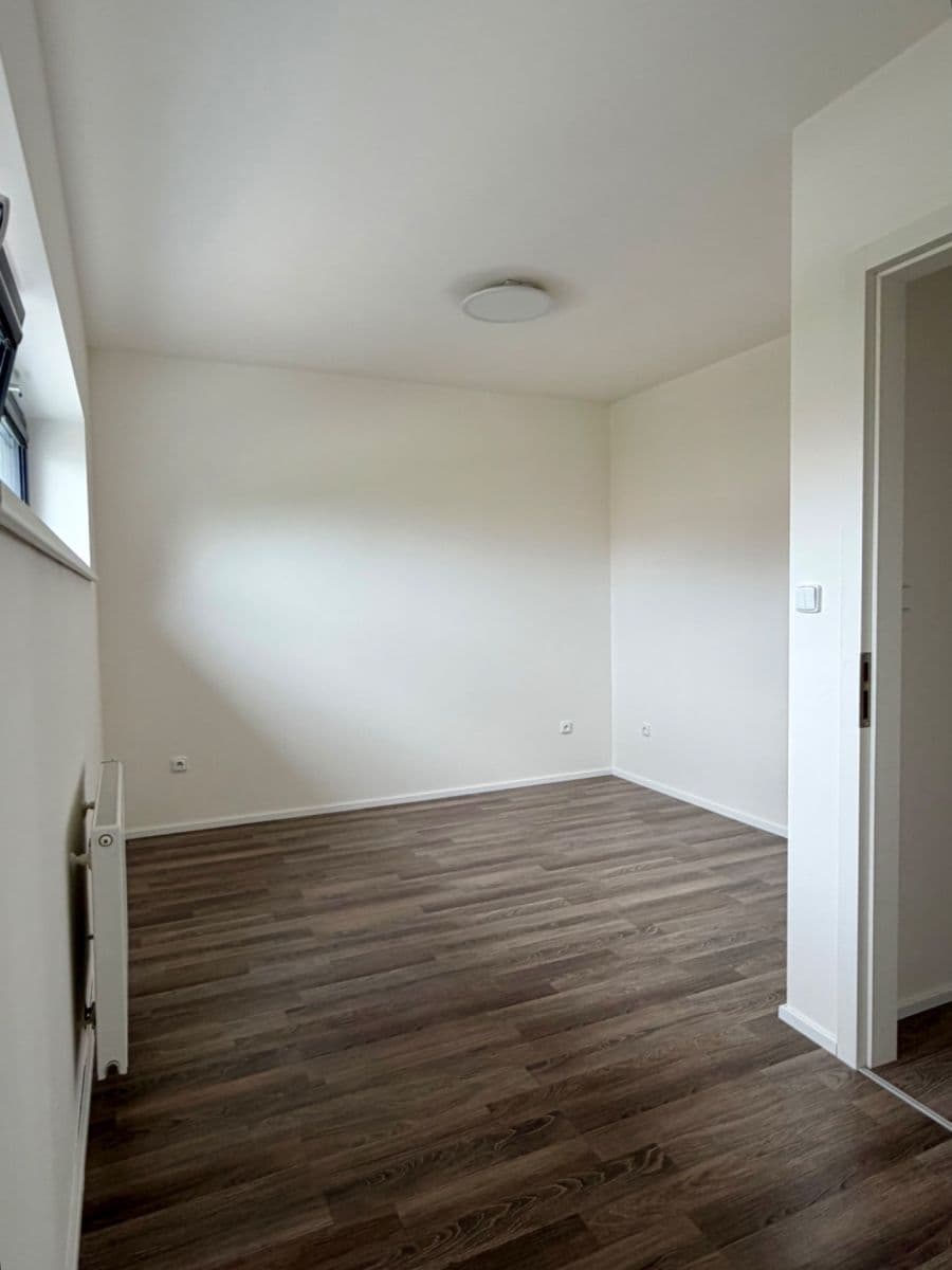 Prenájom bytu 3-izbový 67 m², Žalanského, Praha, Praha Prenájom bytu 3-izbový 67 m², Žalanského, Praha, Praha