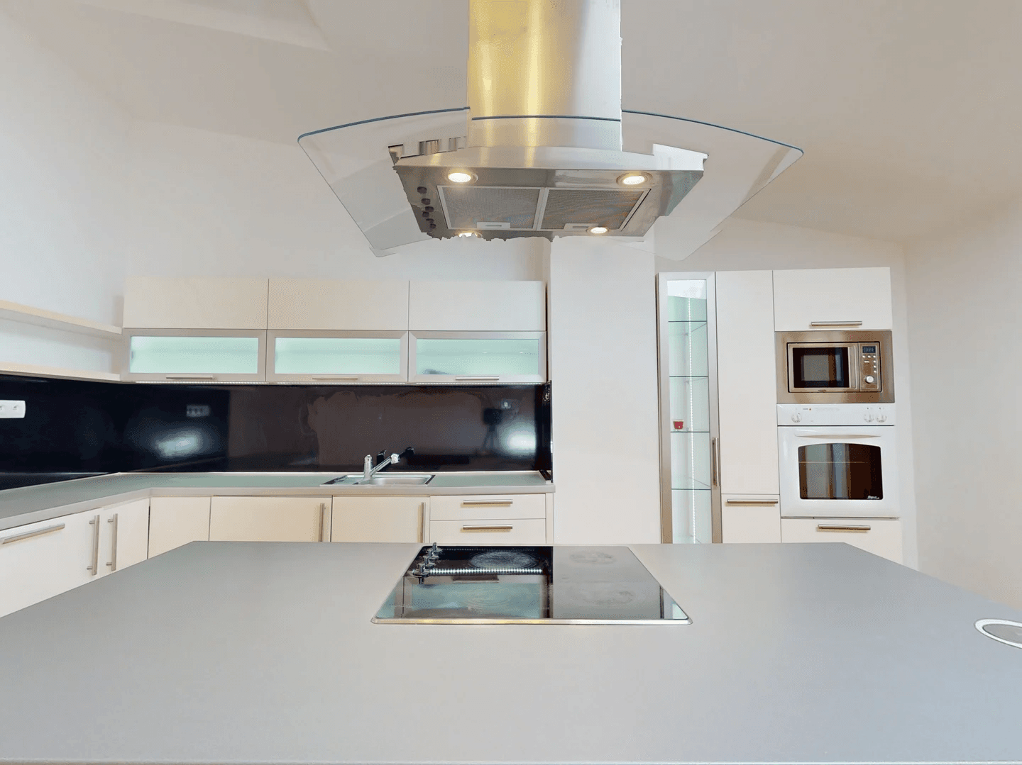 Prenájom bytu 3-izbový 85 m², Ztracená, Olomouc, Olomoucký kraj Prenájom bytu 3-izbový 85 m², Ztracená, Olomouc, Olomoucký kraj