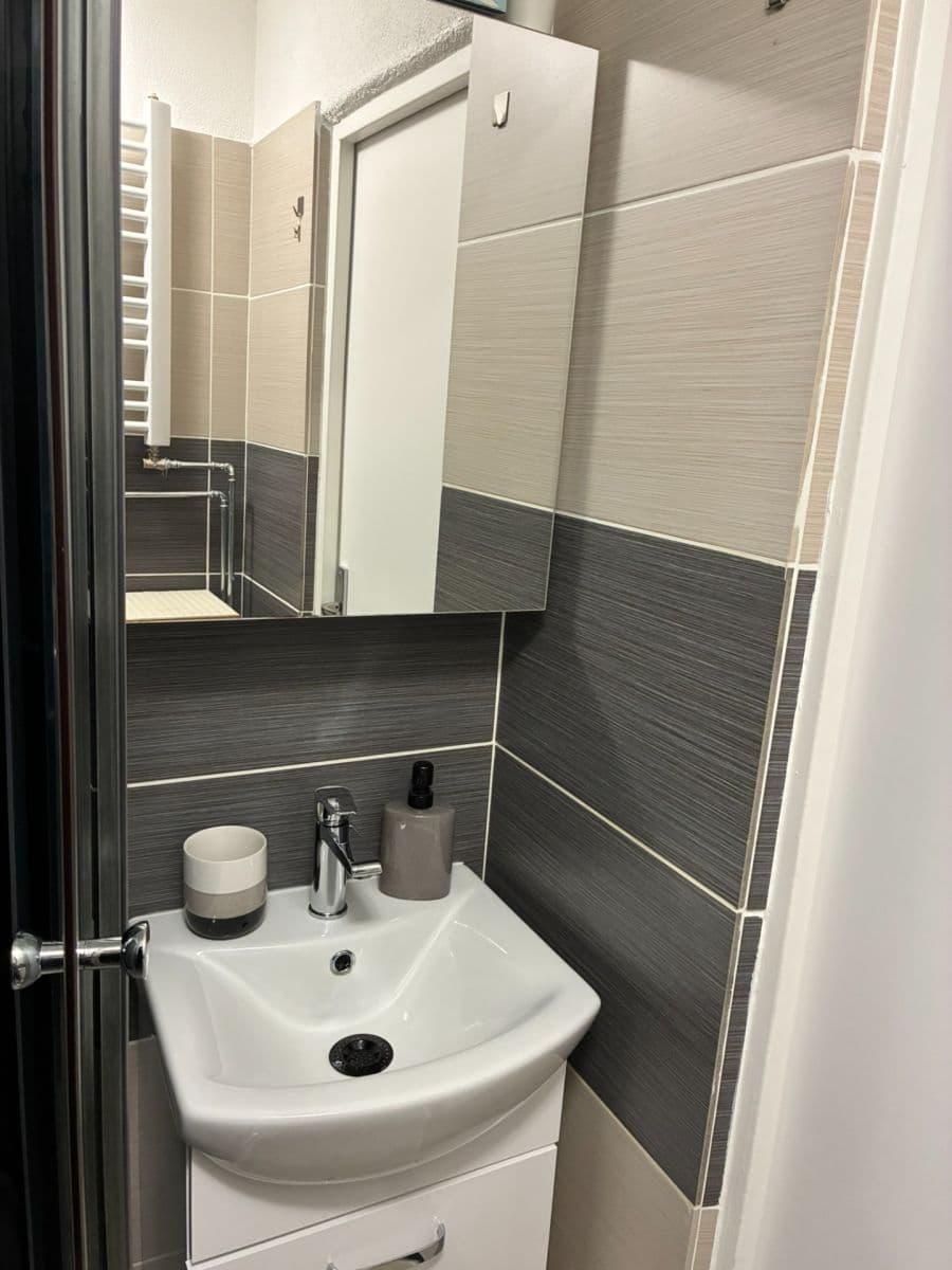 Predaj bytu 2-izbový 58 m², J. Bánika, Zvolen, Banskobystrický kraj Predaj bytu 2-izbový 58 m², J. Bánika, Zvolen, Banskobystrický kraj