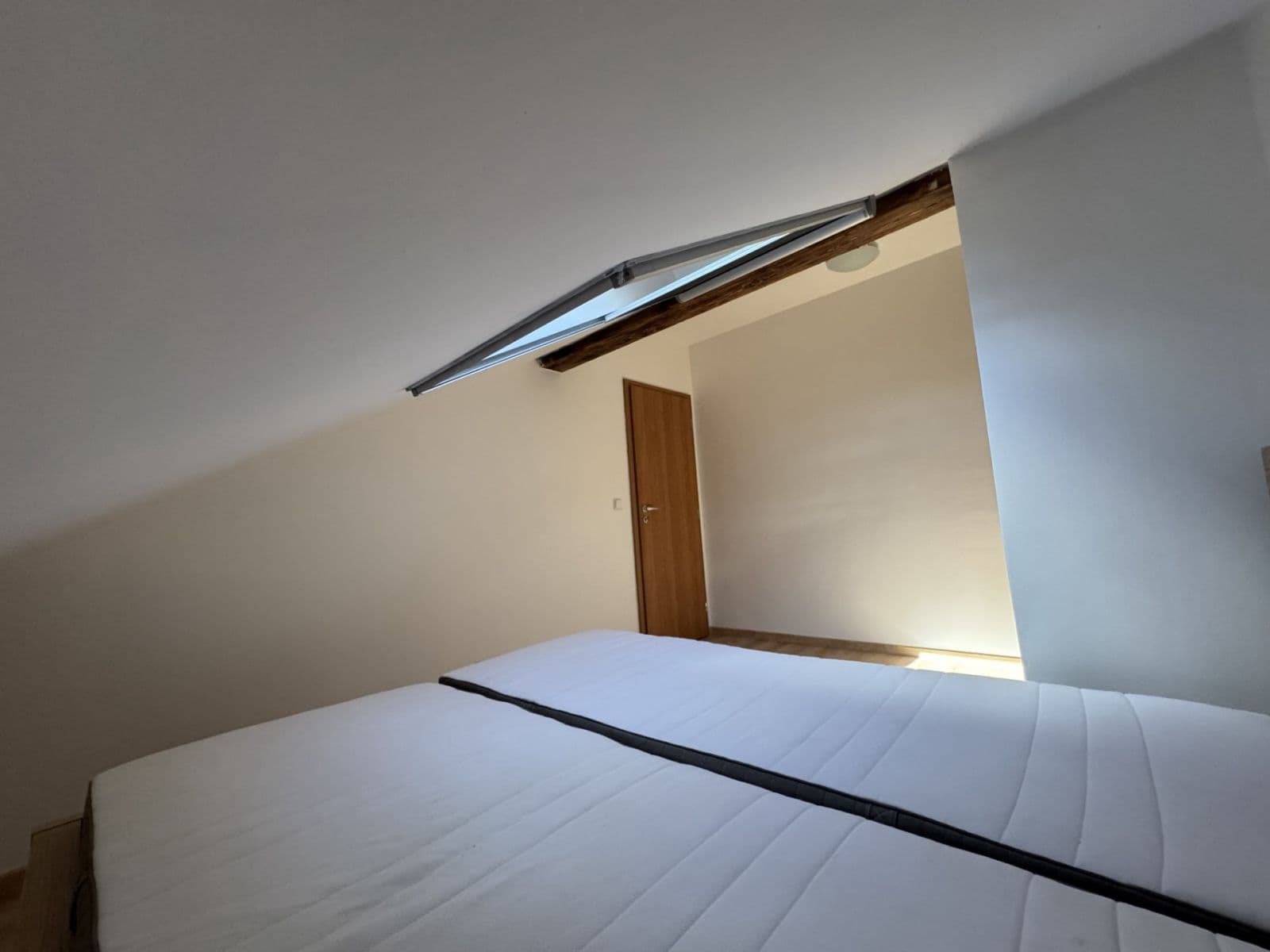 Prenájom bytu 2-izbový 52 m², Štefánikova, Praha, Praha Prenájom bytu 2-izbový 52 m², Štefánikova, Praha, Praha