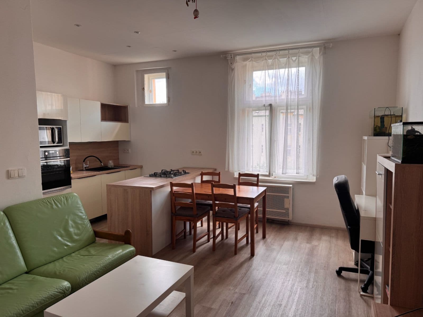Prenájom bytu 3-izbový 81 m², Moravská, Praha, Praha Prenájom bytu 3-izbový 81 m², Moravská, Praha, Praha
