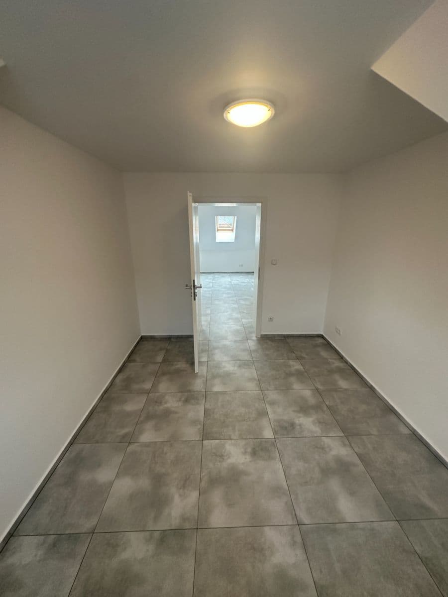 Predaj bytu 3-izbový 77 m², Jana Palacha, Kralupy nad Vltavou, Středočeský kraj Predaj bytu 3-izbový 77 m², Jana Palacha, Kralupy nad Vltavou, Středočeský kraj