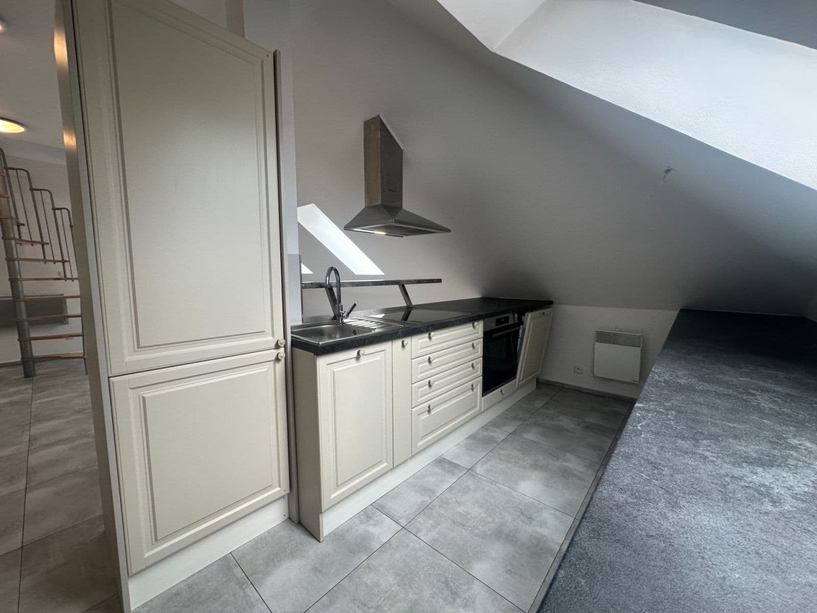 Predaj bytu 3-izbový 77 m², Jana Palacha, Kralupy nad Vltavou, Středočeský kraj Predaj bytu 3-izbový 77 m², Jana Palacha, Kralupy nad Vltavou, Středočeský kraj